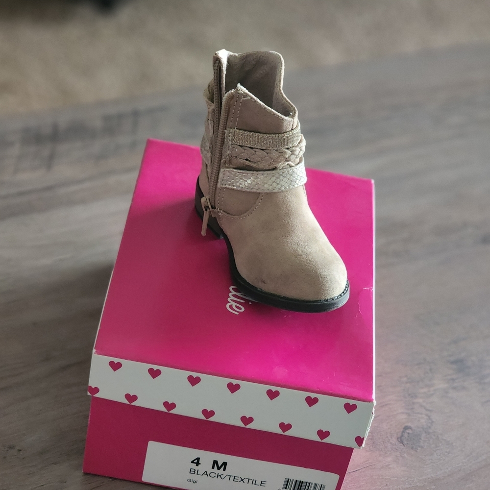 Toddler boots